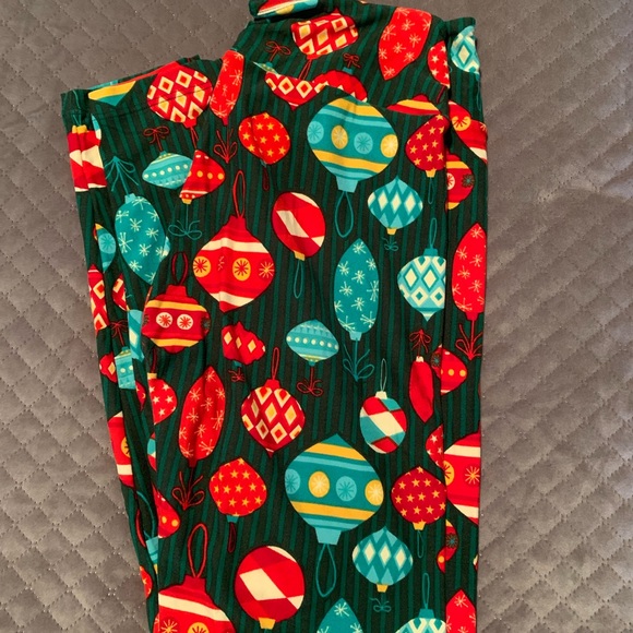 LuLaRoe Pants - LulaRoe 🎄Christmas leggings